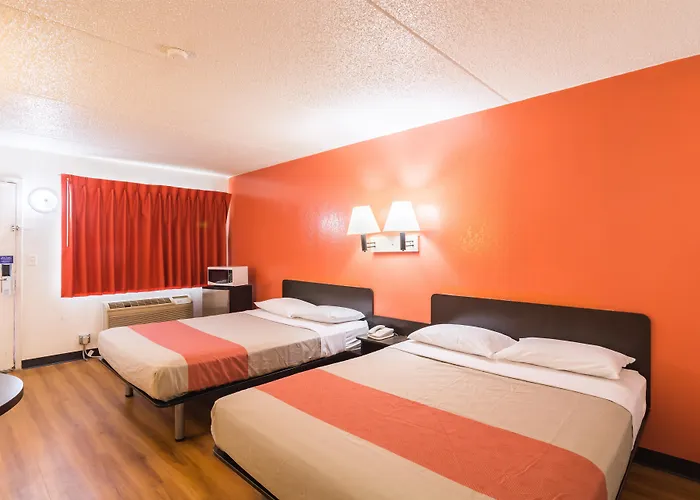 6-joliet, Il - I-80 Hotel