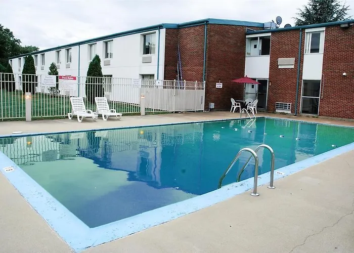 6-joliet, Il - I-80 Hotel Joliet